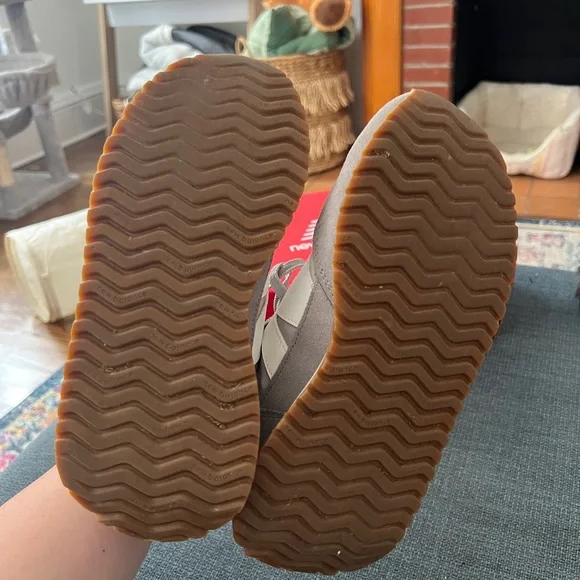 New Balance 237 lightly worn - Picture 3 of 3